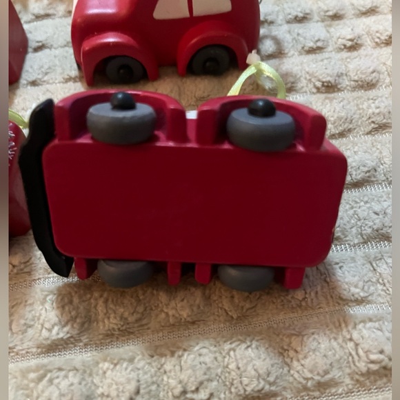 Martha Stewart Christmas wooden car ornaments with Christmas trees - Picture 3 of 3